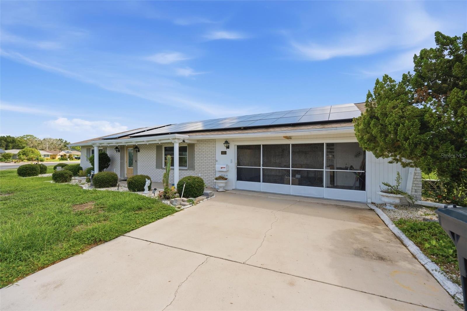 1811 Milford Cir Property Photo 1