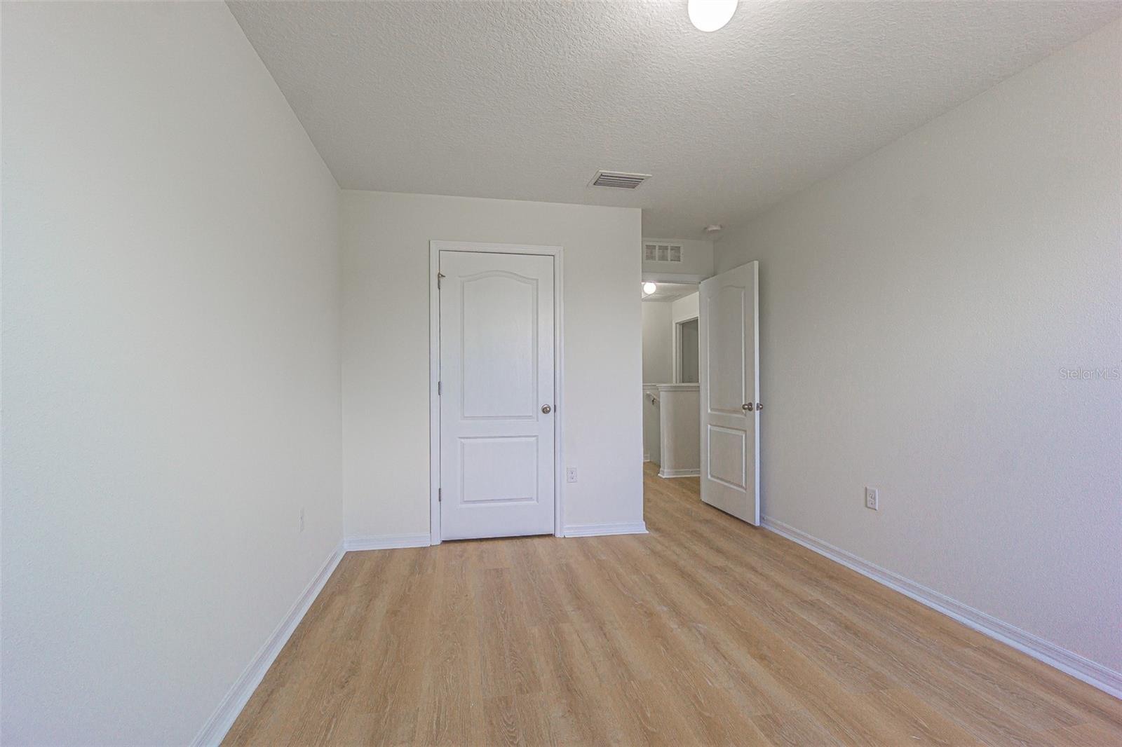 10536 Whispering Hammock Dr Property Photo 18