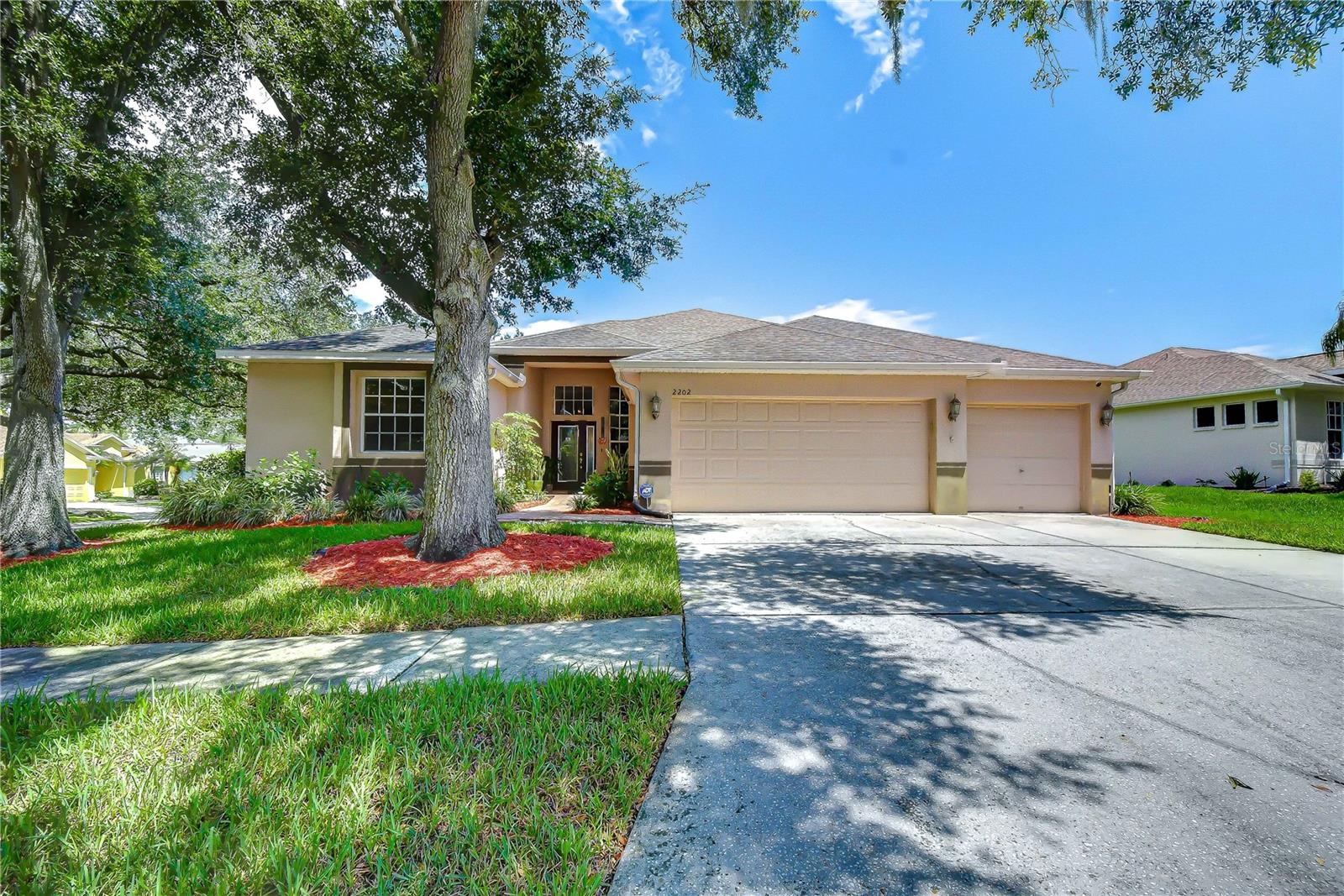 2202 Longmore Cir Property Photo 1