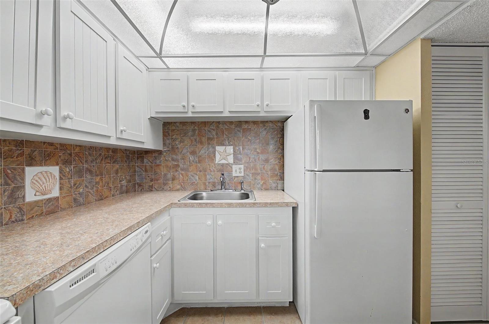 11485 Oakhurst Rd #204 Property Photo 9