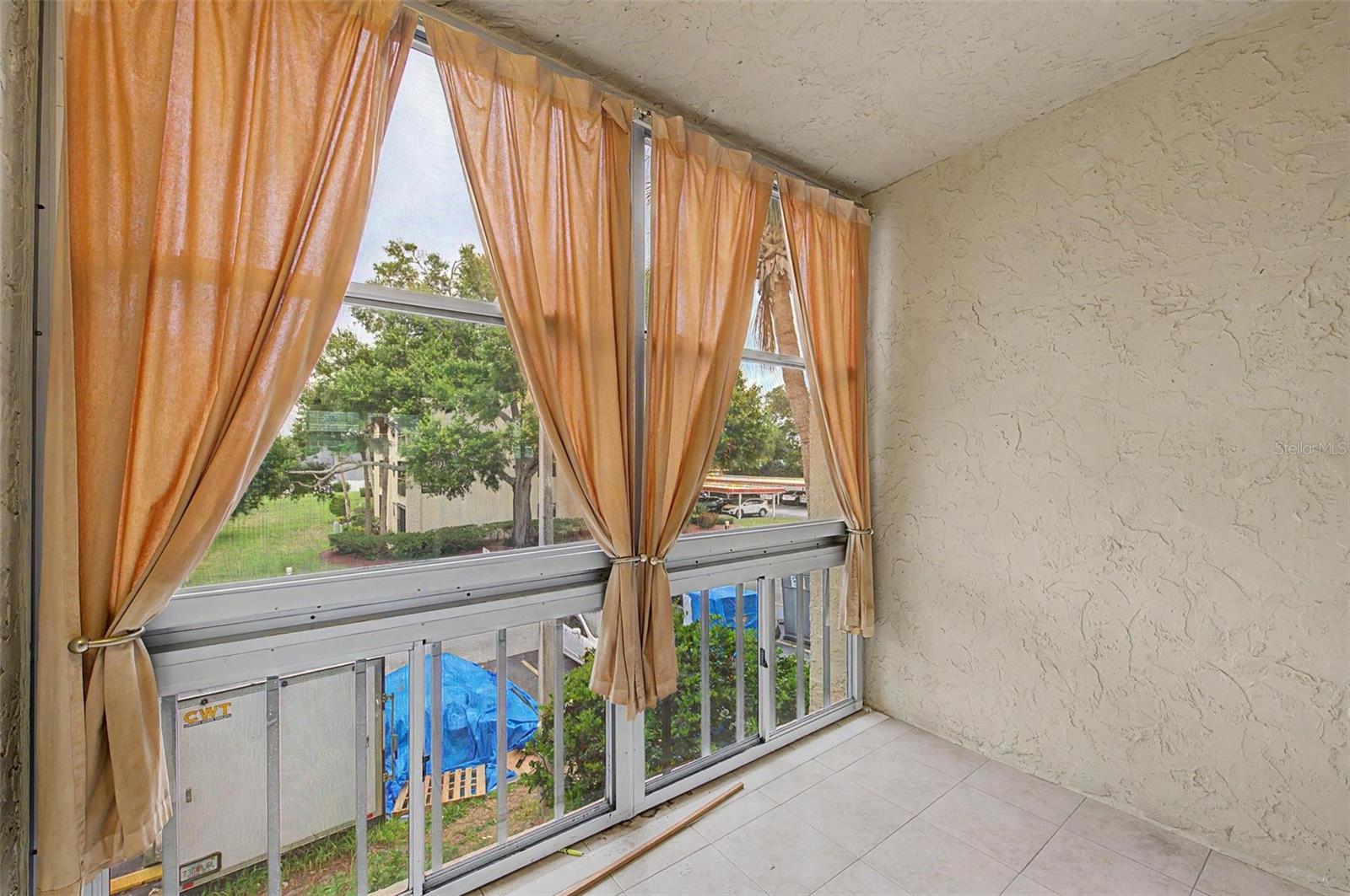 11485 Oakhurst Rd #204 Property Photo 15