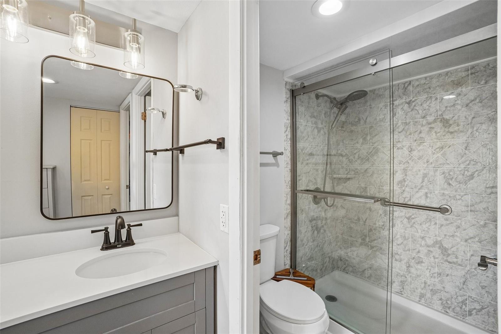 1 Key Capri #406w Property Photo 35