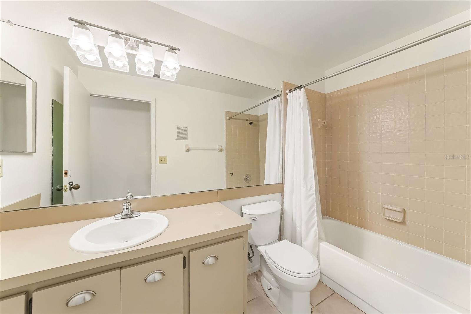 11805 Skylake Pl #c Property Photo 7