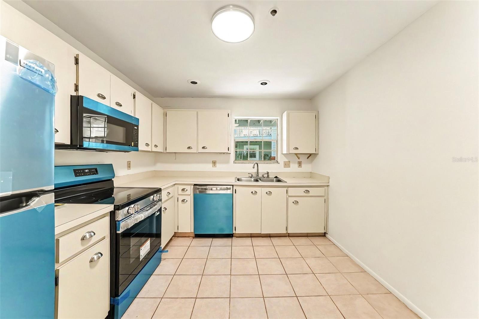 11805 Skylake Pl #c Property Photo 12