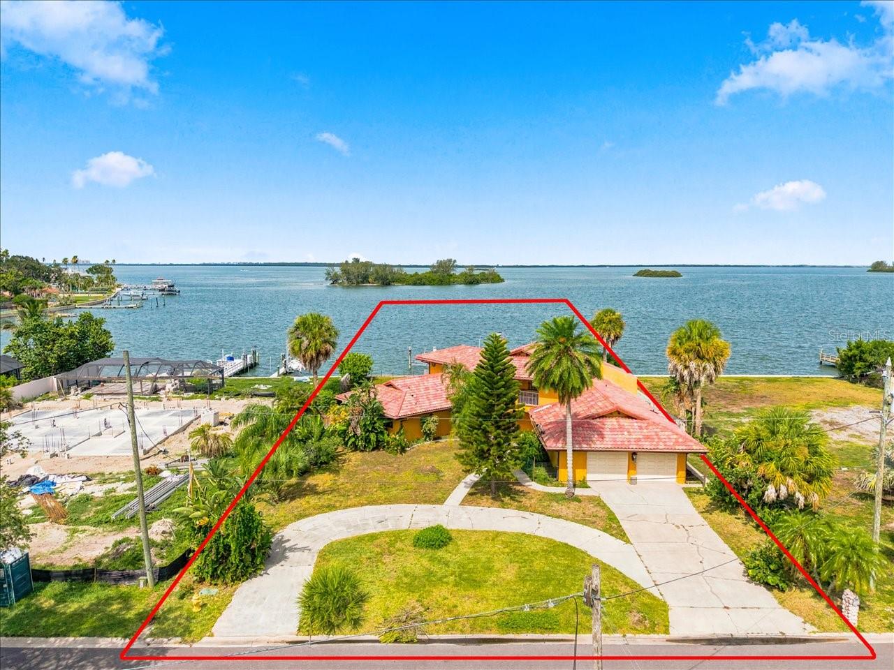 111 Shore Dr Property Photo