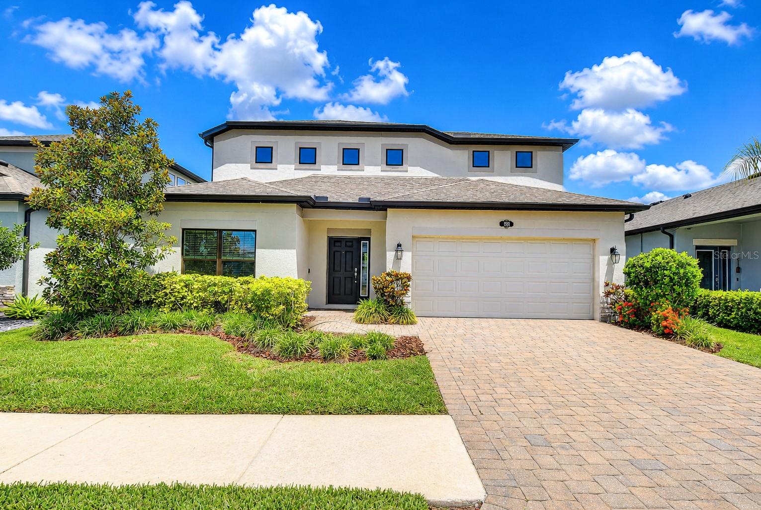 1621 Leaf Flower Ln Property Photo 2