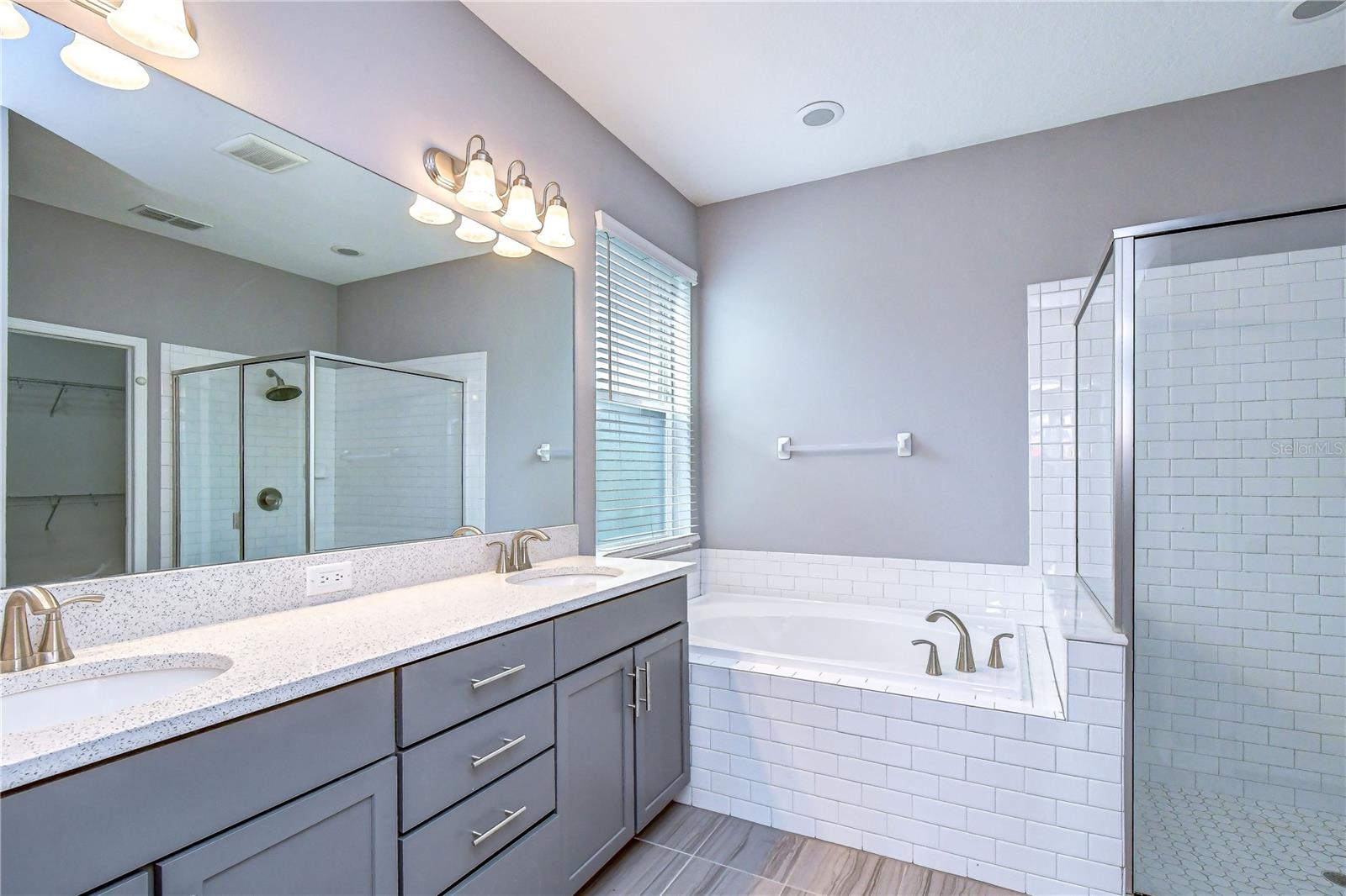 1621 Leaf Flower Ln Property Photo 39