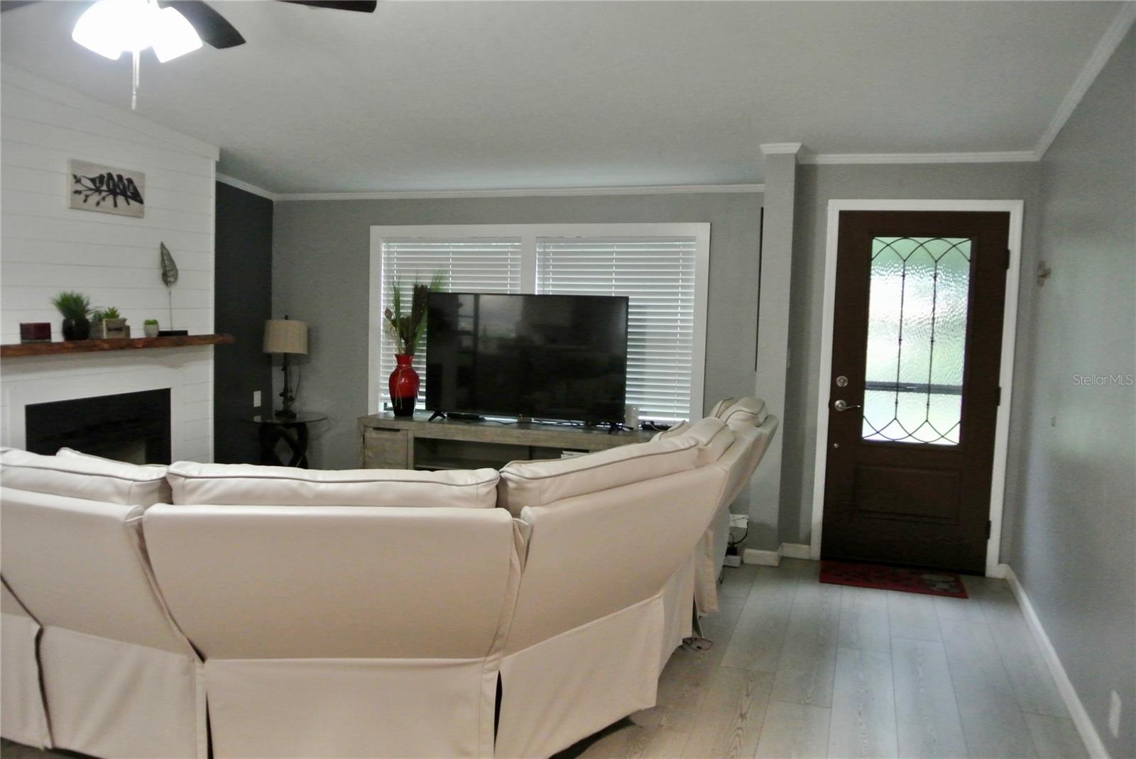38122 Central Ave Property Photo 15