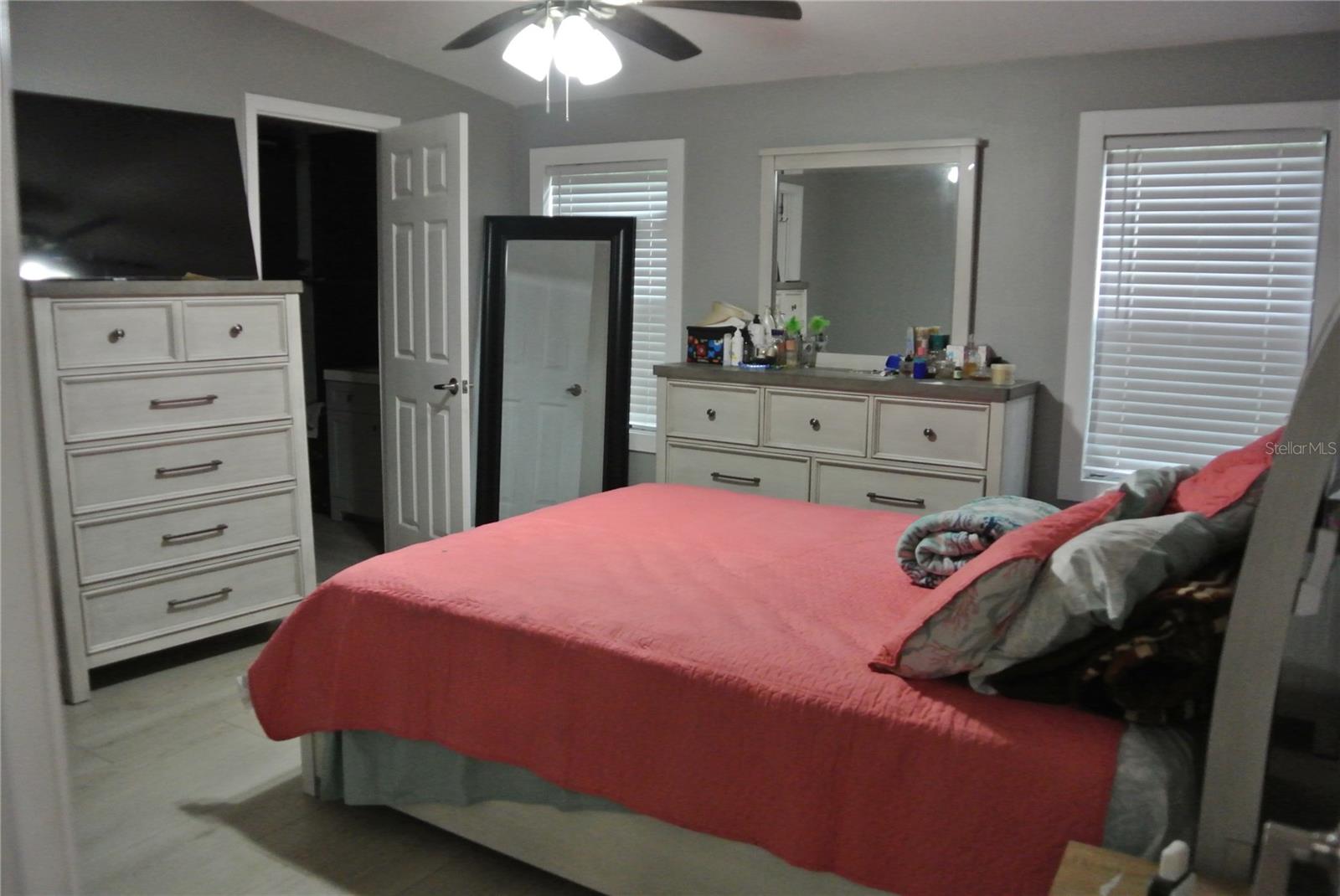 38122 Central Ave Property Photo 27