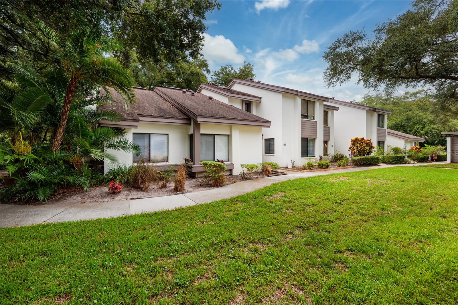 1750 Lake Cypress Dr #1002 Property Photo 5