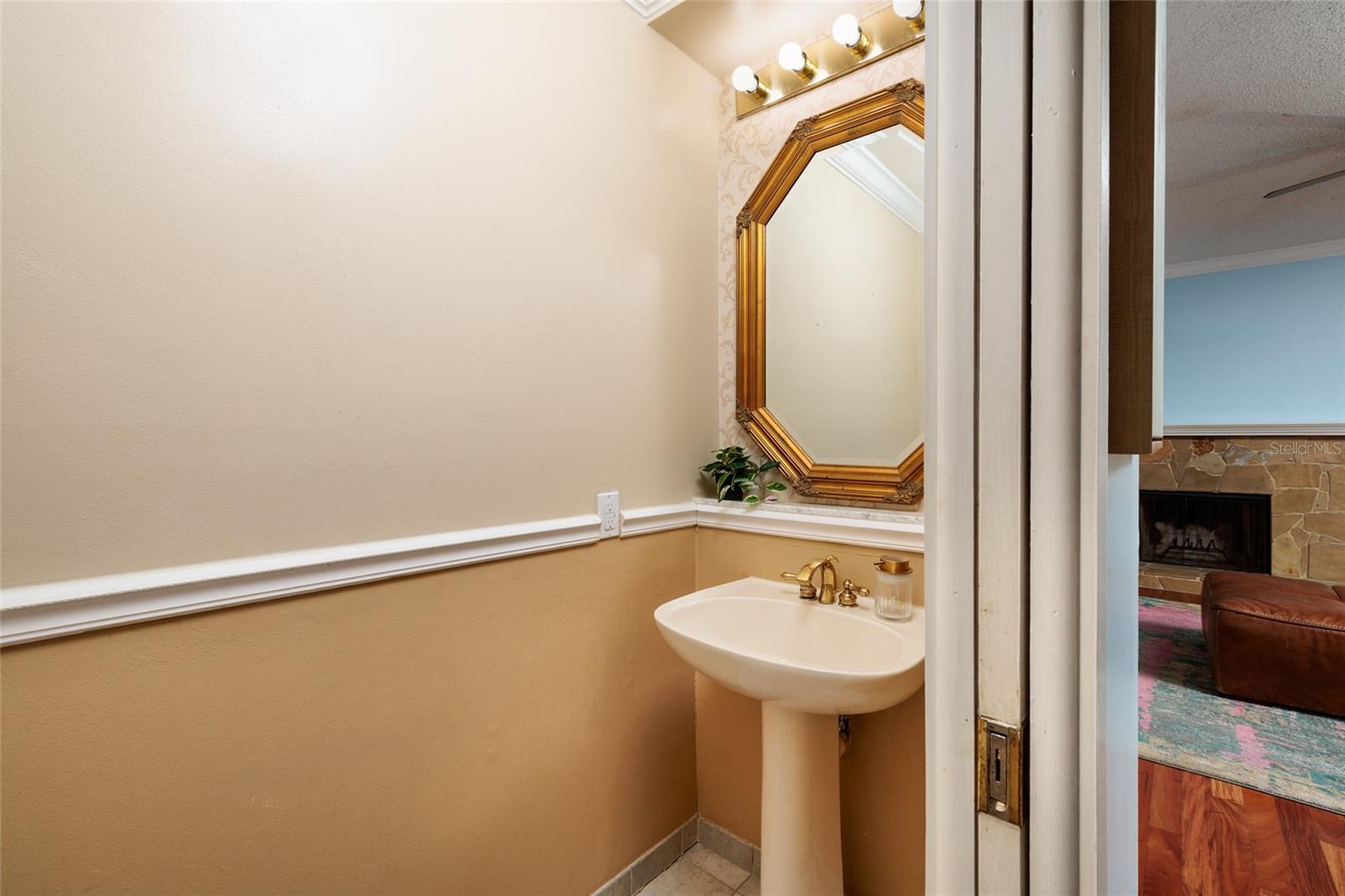 1750 Lake Cypress Dr #1002 Property Photo 9