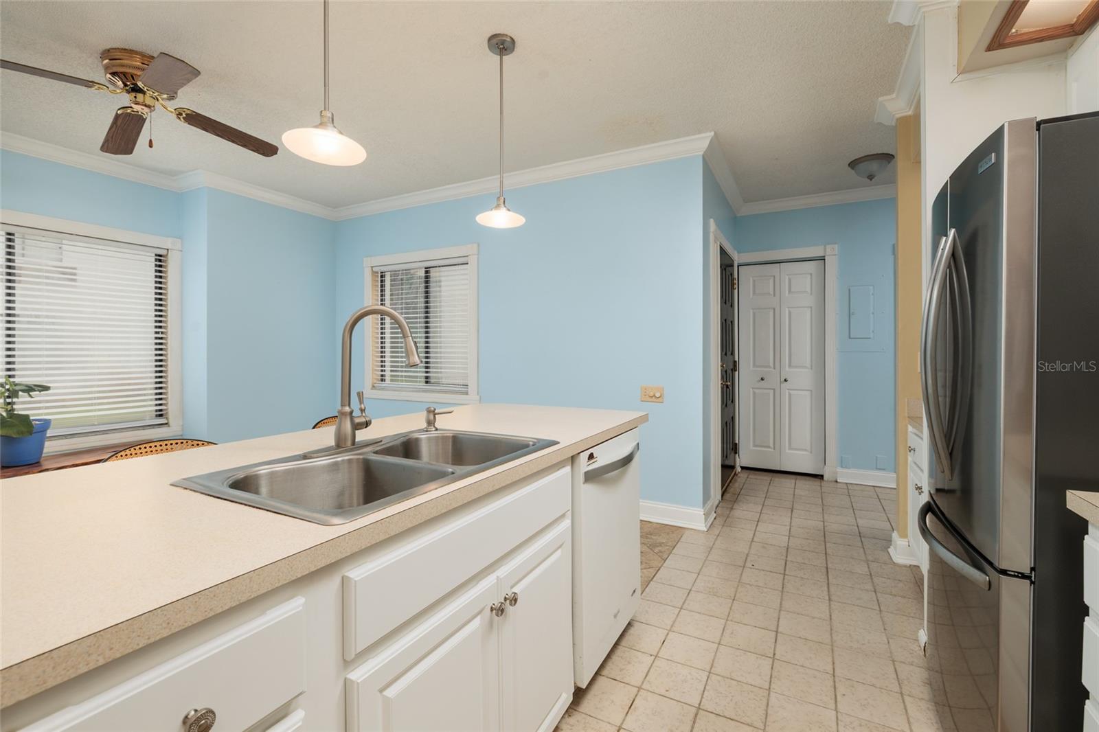 1750 Lake Cypress Dr #1002 Property Photo 10