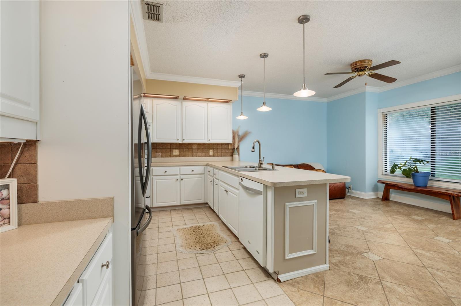 1750 Lake Cypress Dr #1002 Property Photo 11