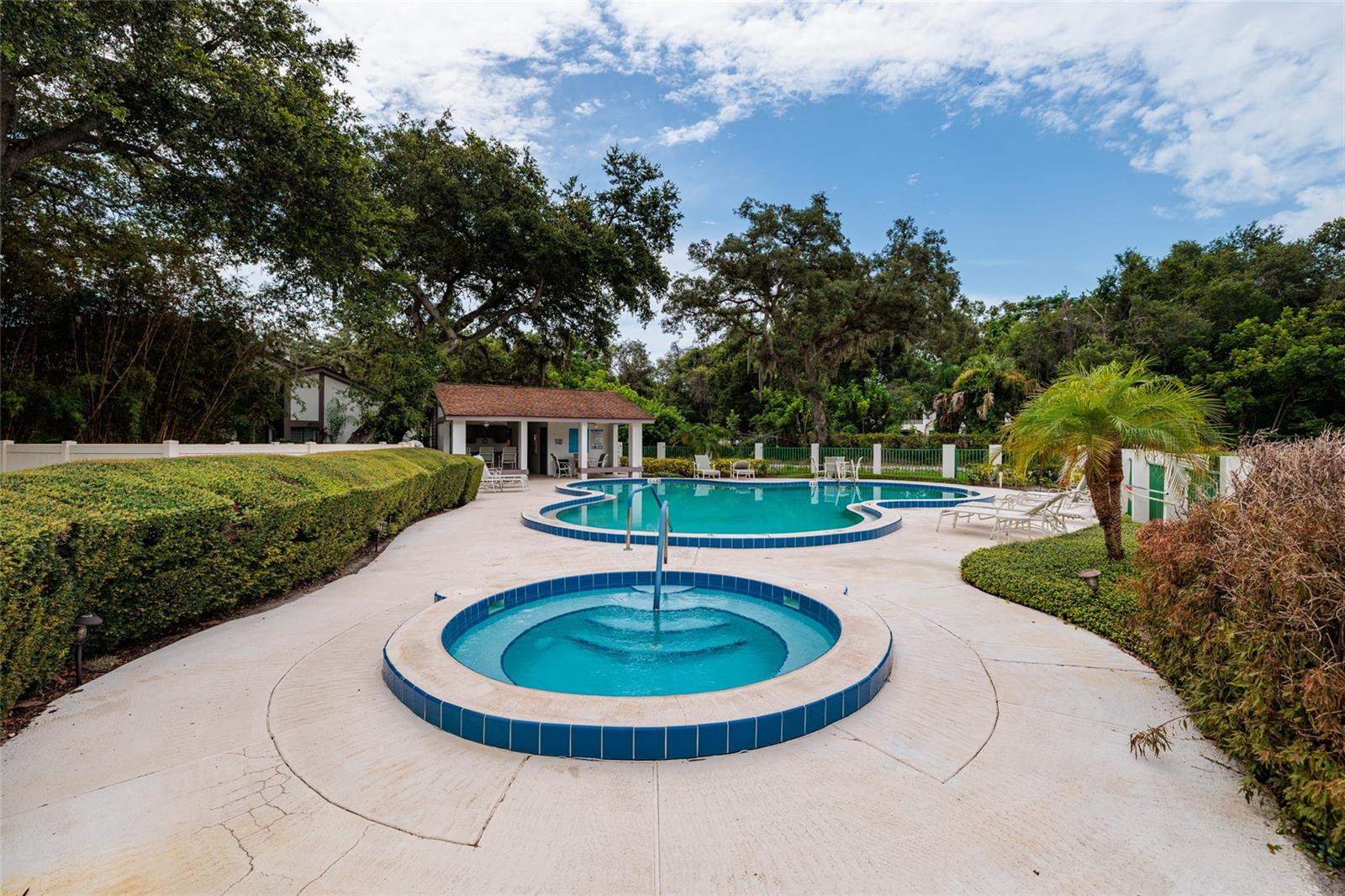 1750 Lake Cypress Dr #1002 Property Photo 47