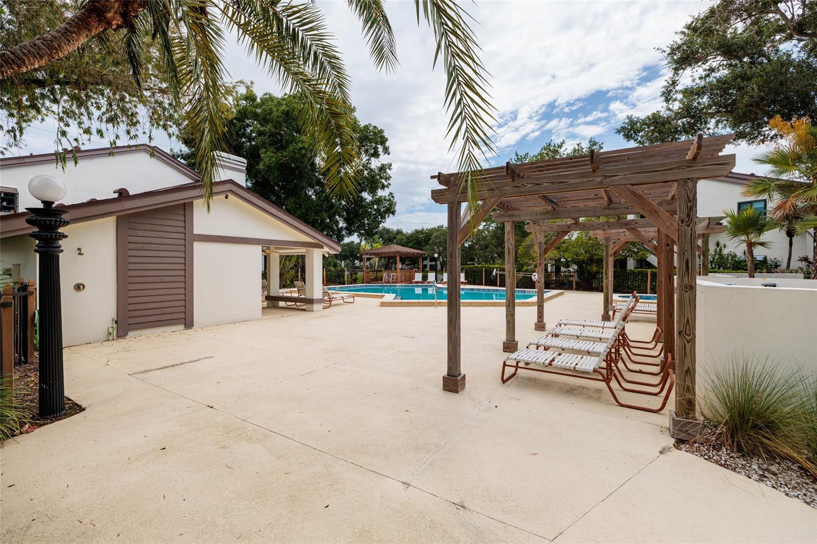 1750 Lake Cypress Dr #1002 Property Photo 48