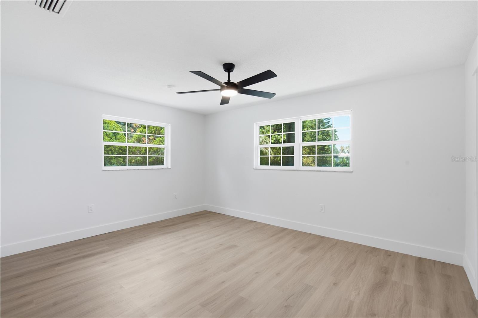 1920 Canadiana Ct Property Photo 21