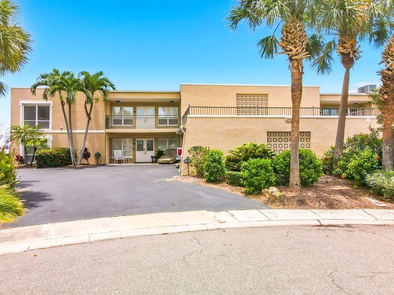 210 Dolphin Pt #c Property Photo 2