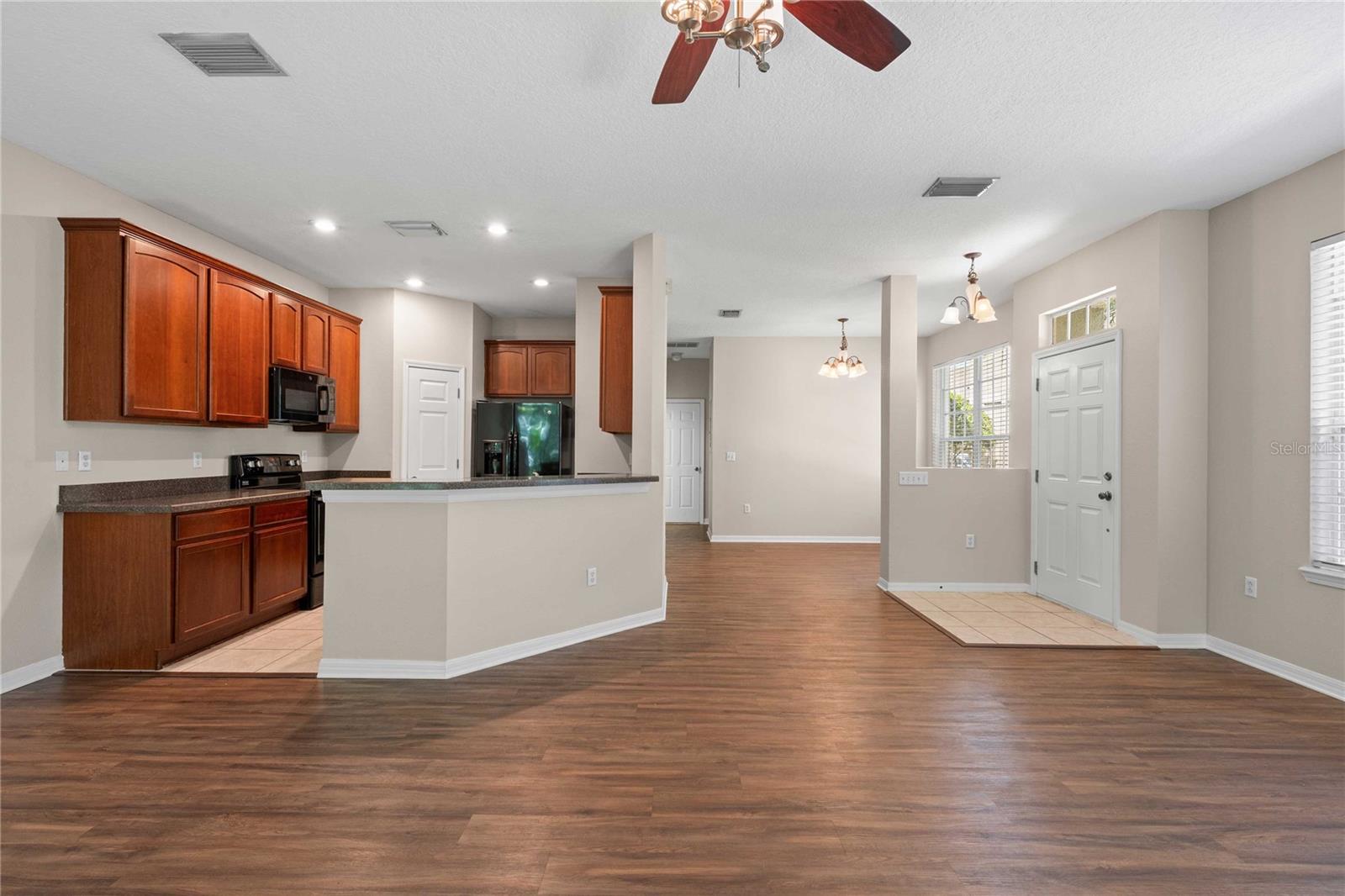 27627 Pleasure Ride Loop Property Photo 5