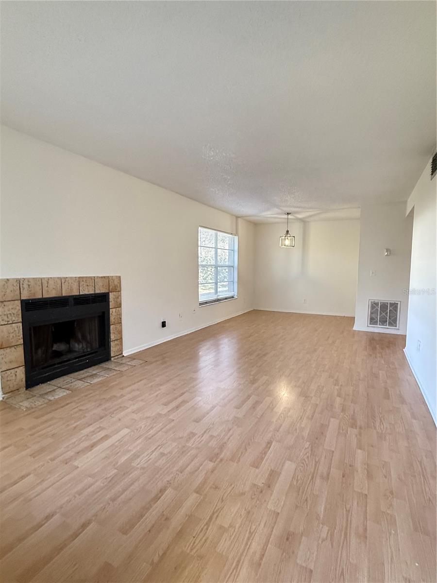 14308 Hanging Moss Cir #102 Property Photo 6