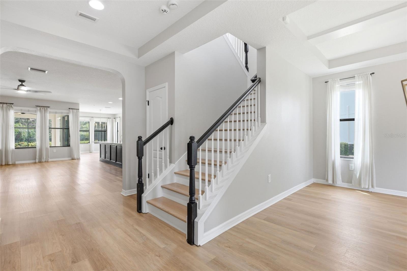 32306 Garden Alcove Loop Property Photo 9