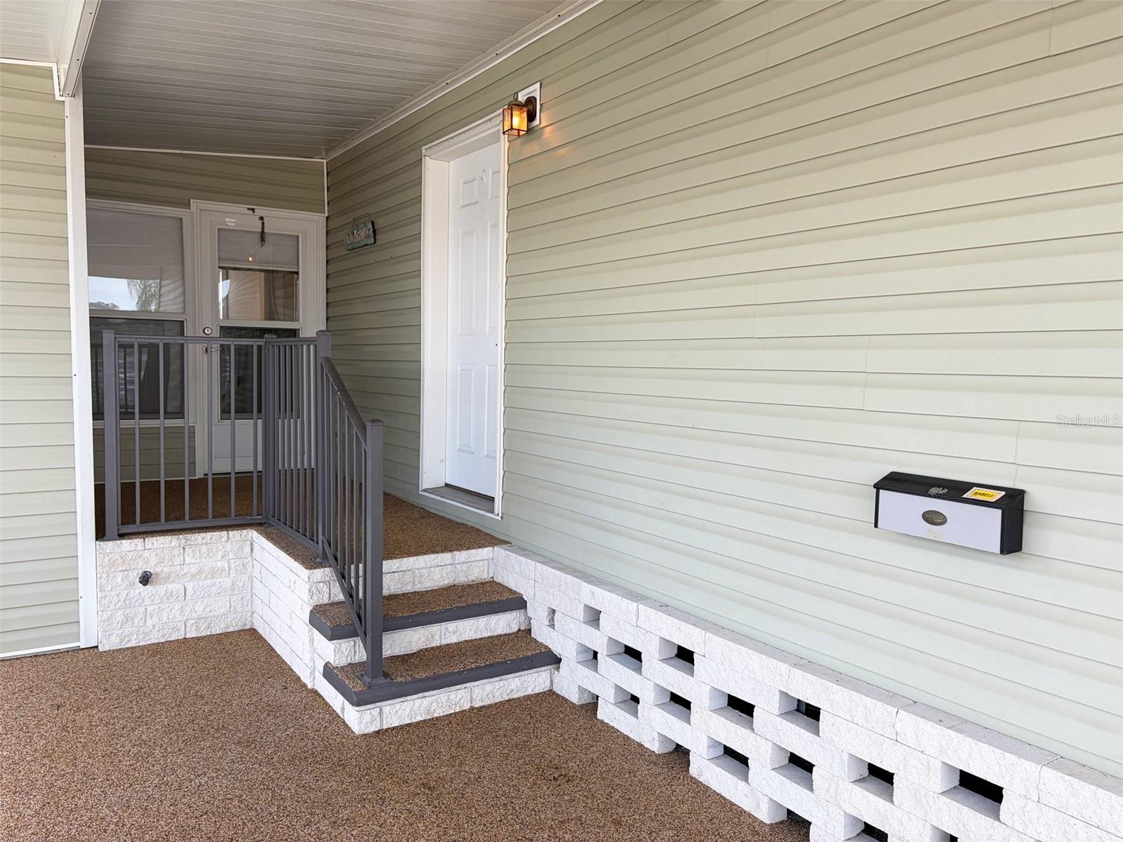 1503 23rd Ave W Property Photo 2