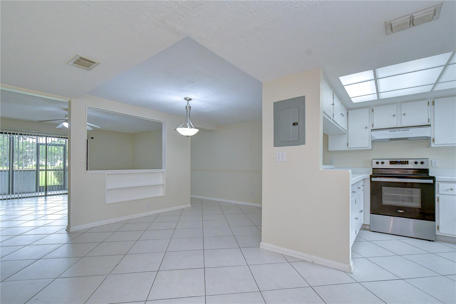 230 Cypress Pl Property Photo 6