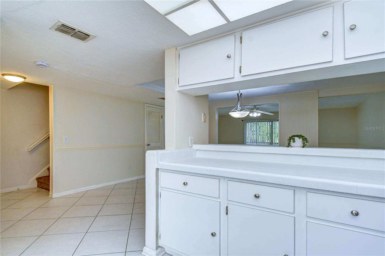 230 Cypress Pl Property Photo 10