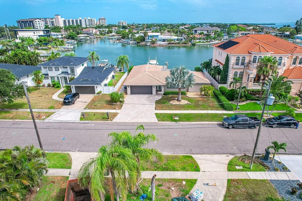 340 Palm Is Ne Property Photo 2