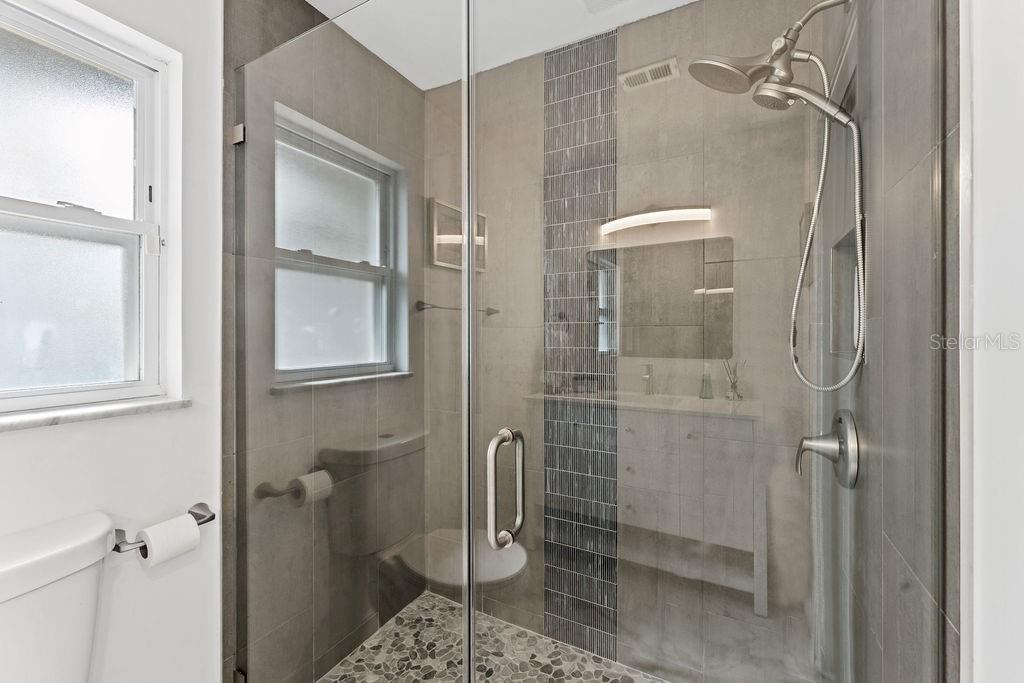 340 Palm Is Ne Property Photo 57