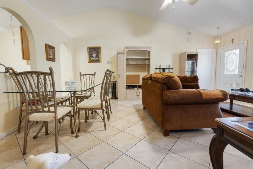 11251 Pickford St Property Photo 7