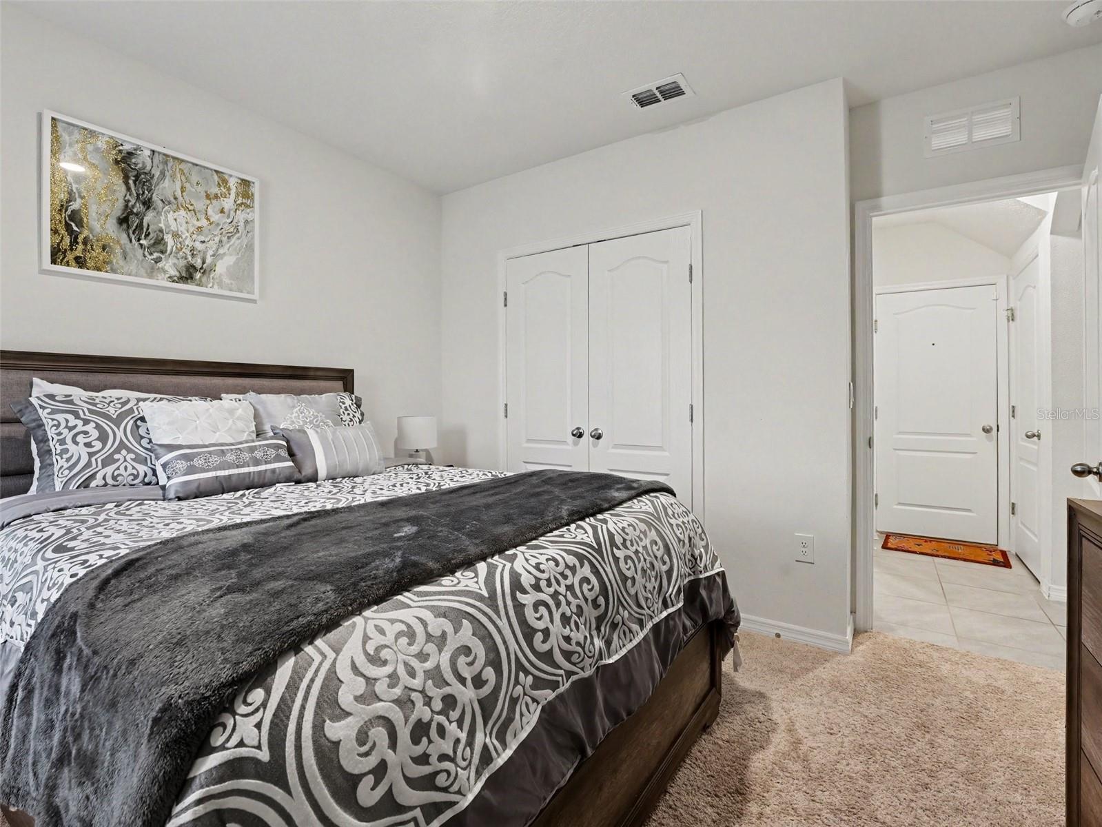 210 Meadowbrook Blvd Property Photo 11