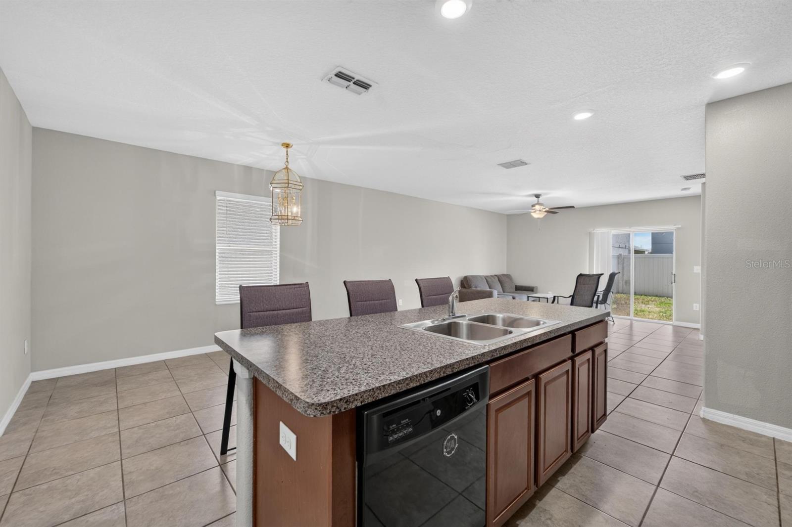 10210 Boggy Moss Dr Property Photo 9