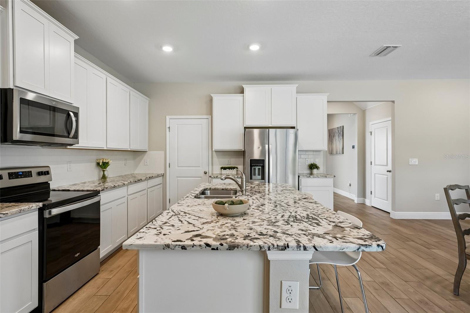 1297 Bering Rd Property Photo 12