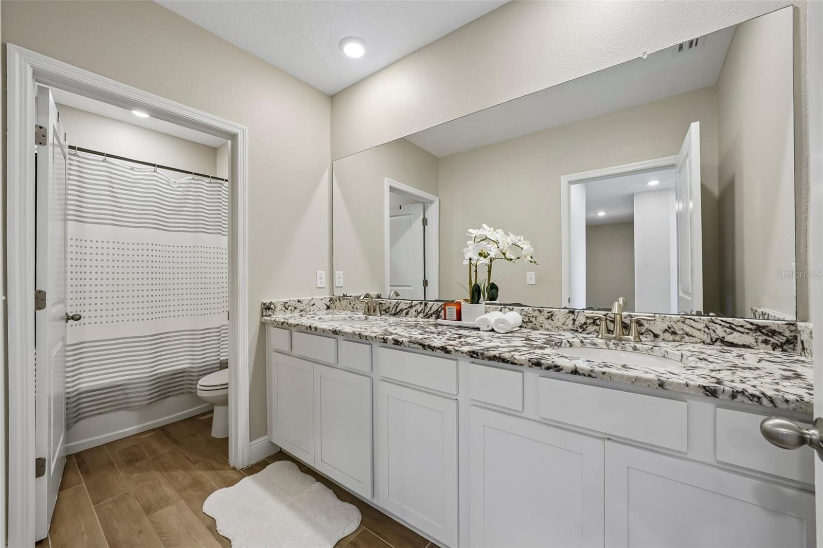 1297 Bering Rd Property Photo 33