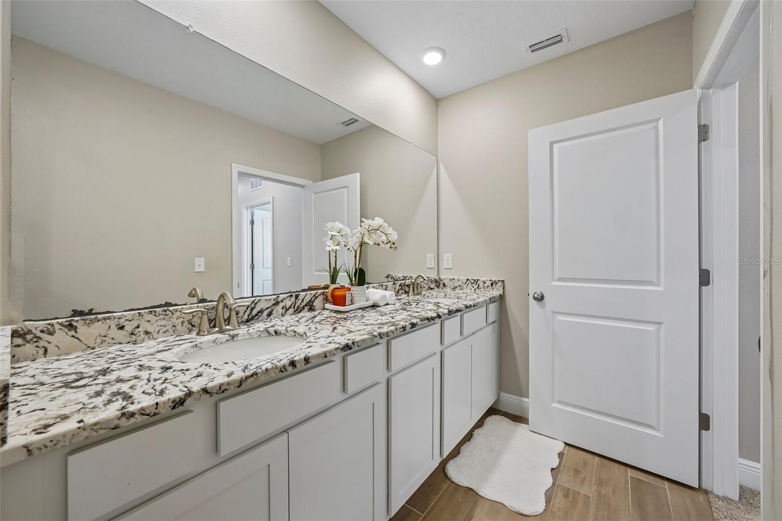 1297 Bering Rd Property Photo 34