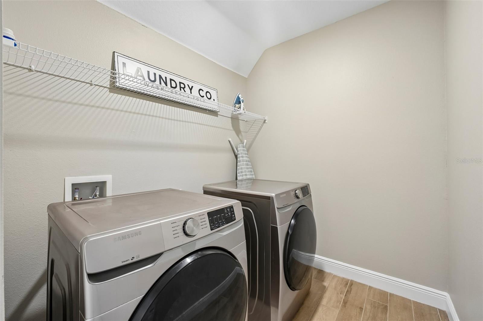 1297 Bering Rd Property Photo 35