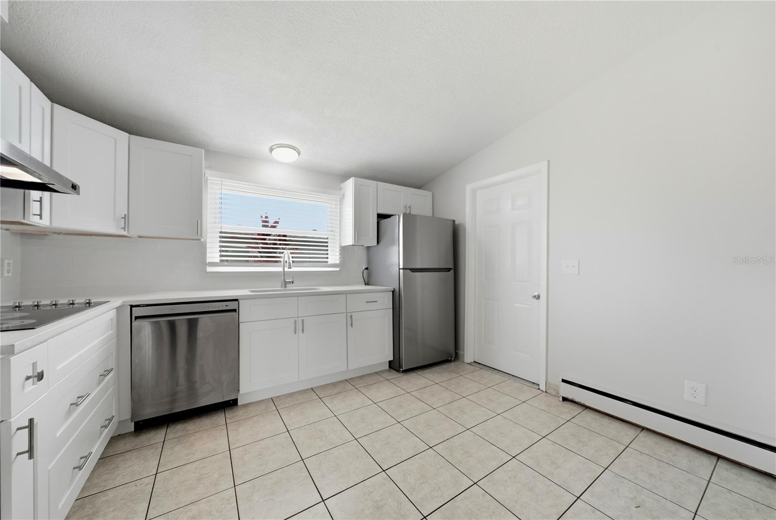 14190 Page Ave Property Photo 14