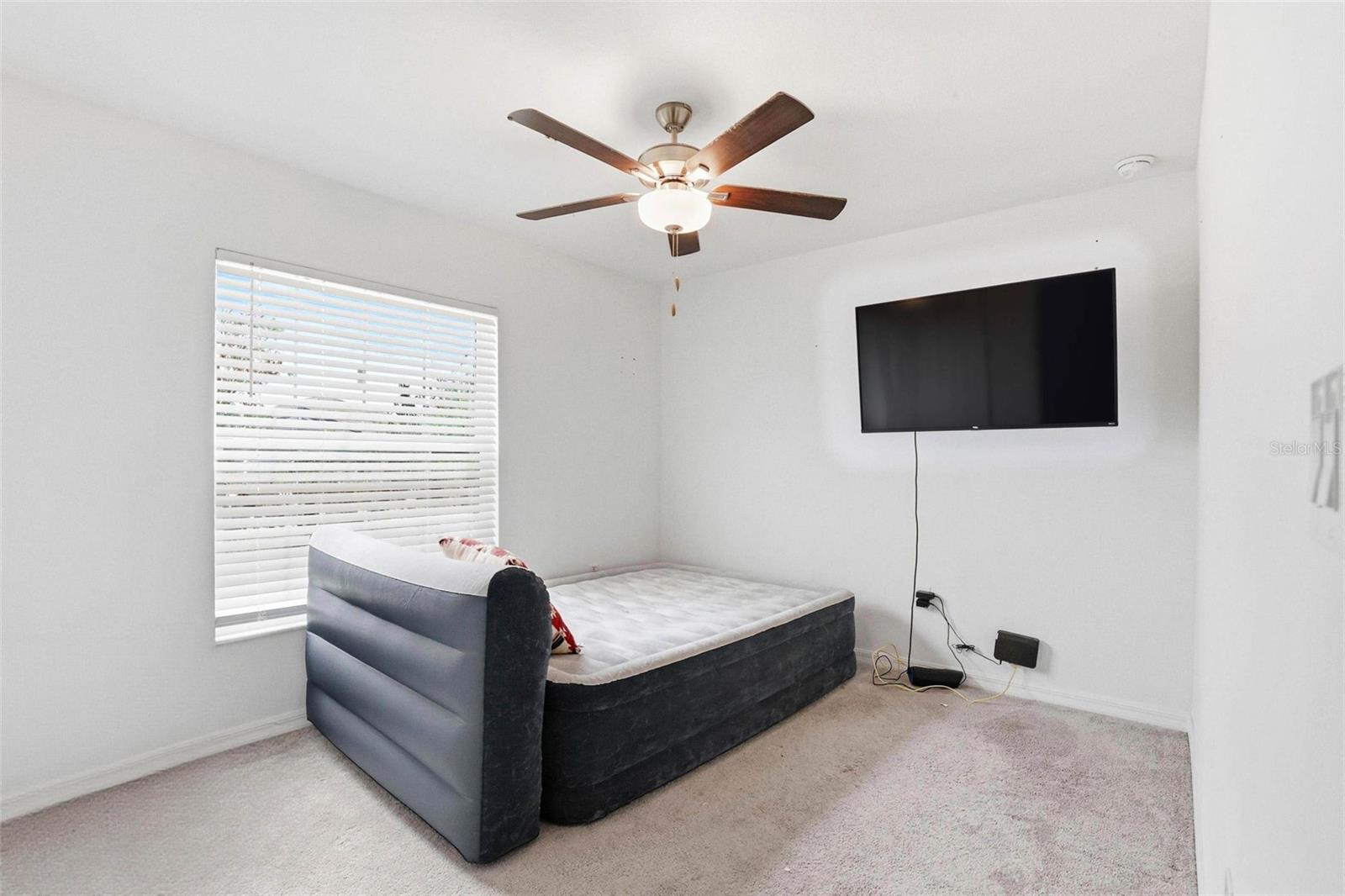 3607 Natural Trace St Property Photo 15