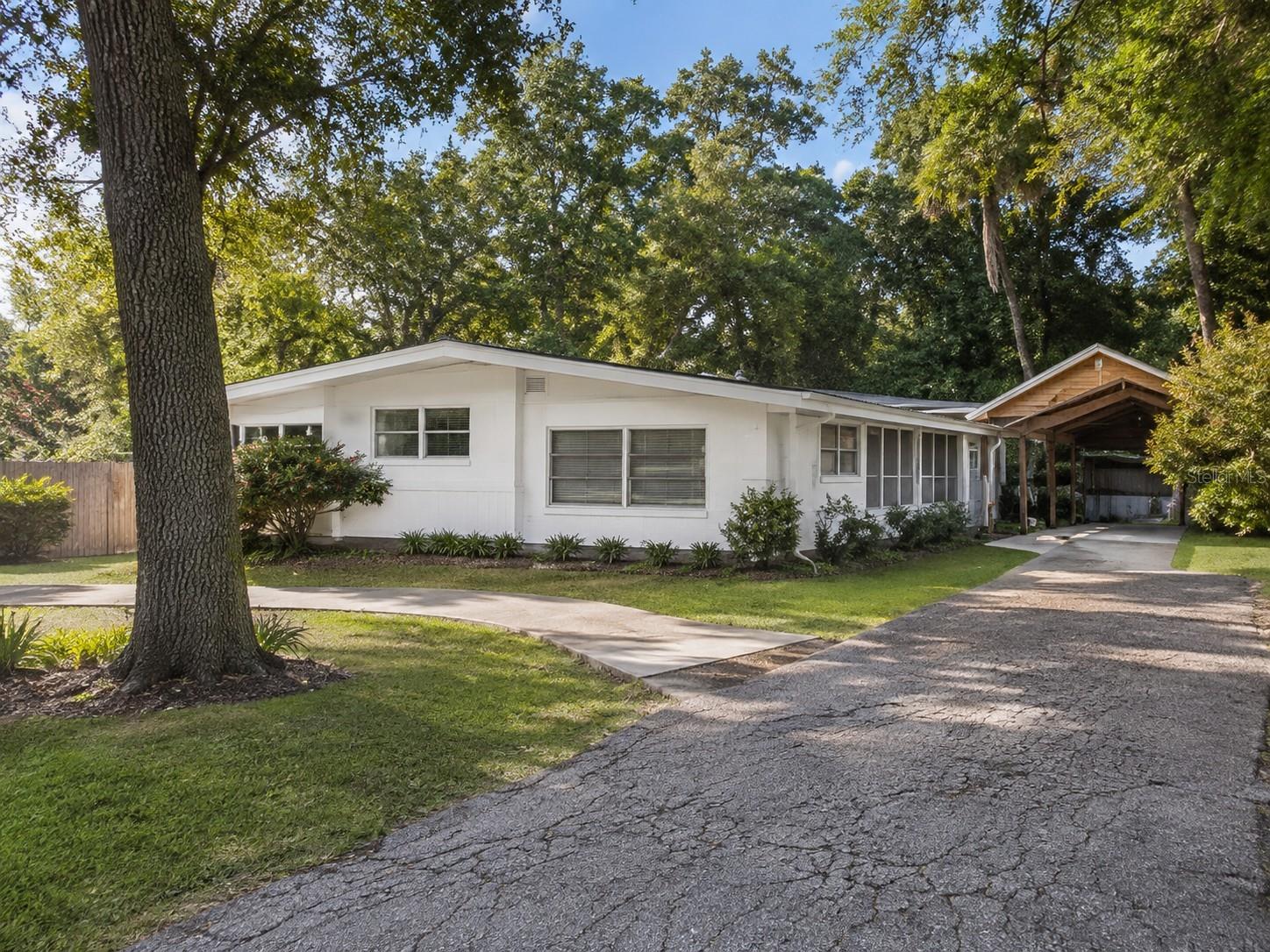 7747 E Pine Lake Ln Property Photo 1