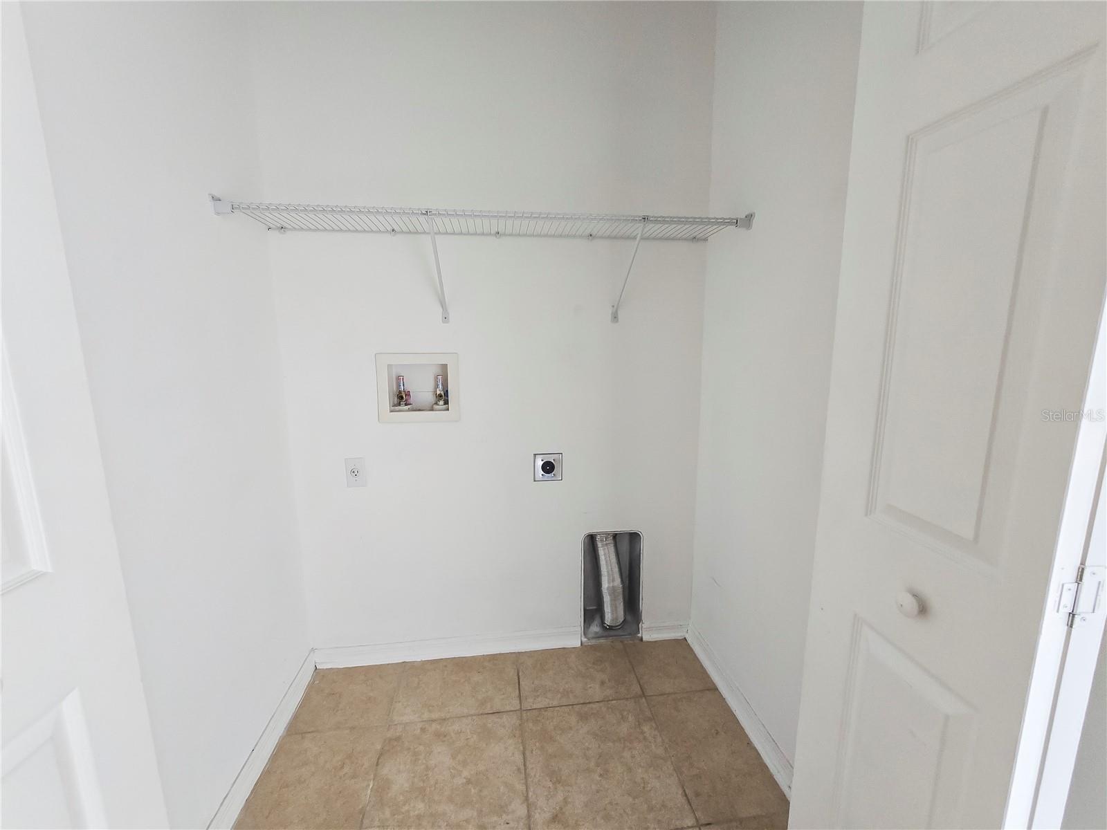 TB8530350 Property Photo 8