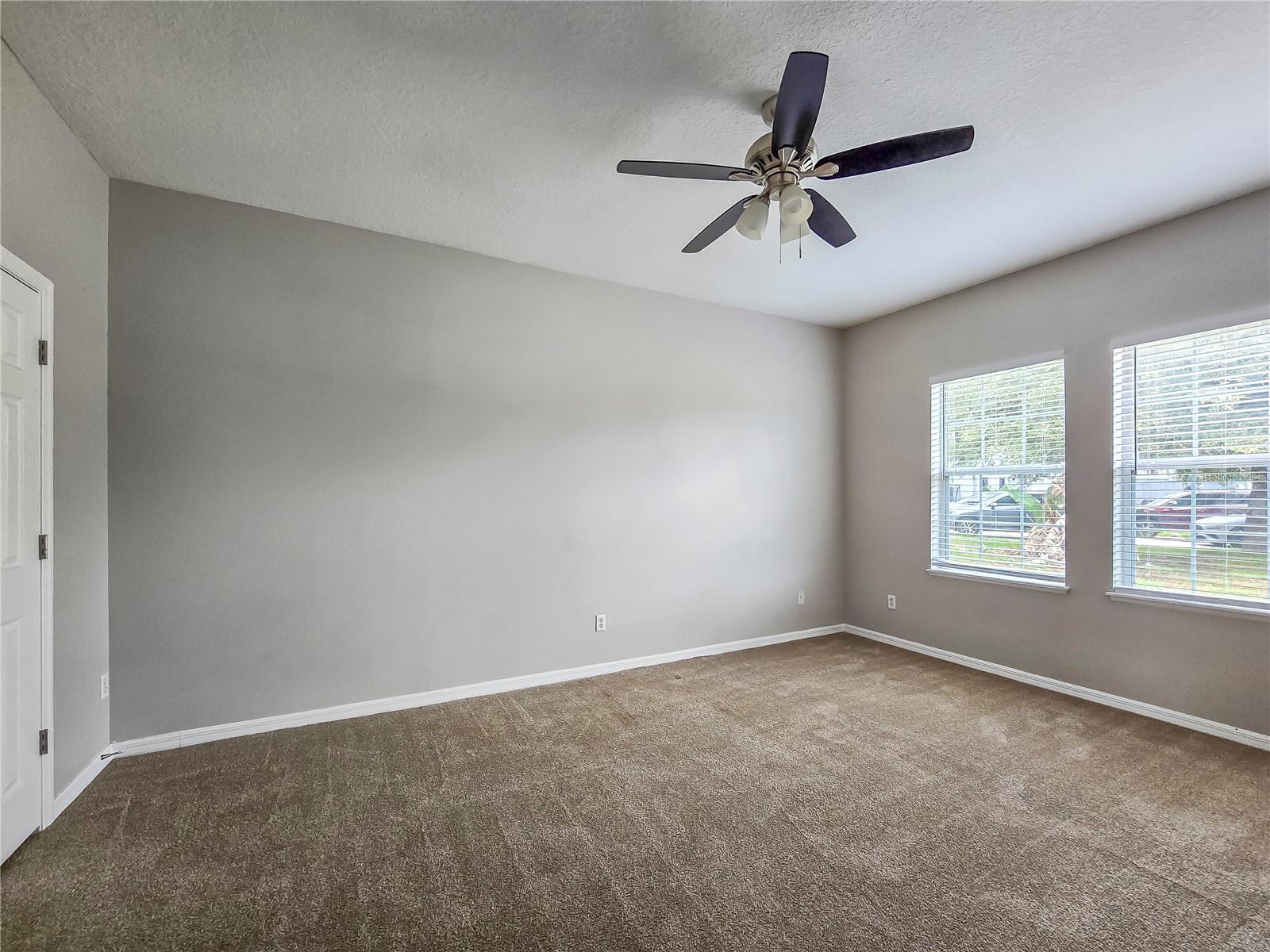 TB8530350 Property Photo 10