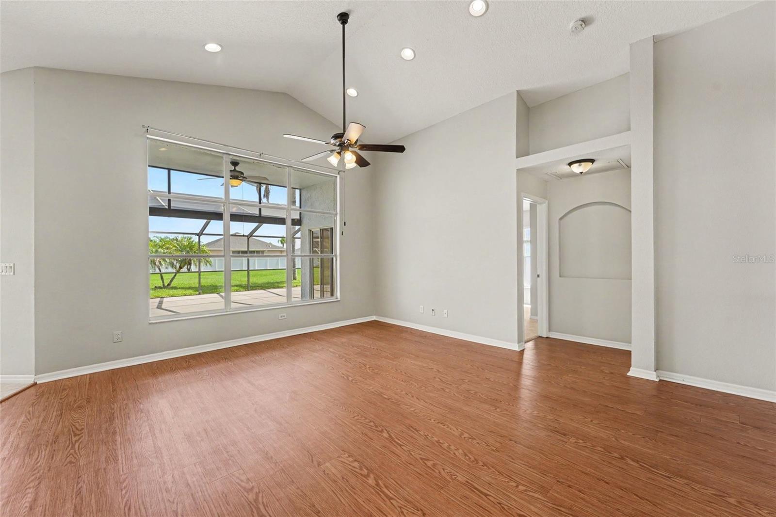 22901 Hawk Hill Loop Property Photo 8