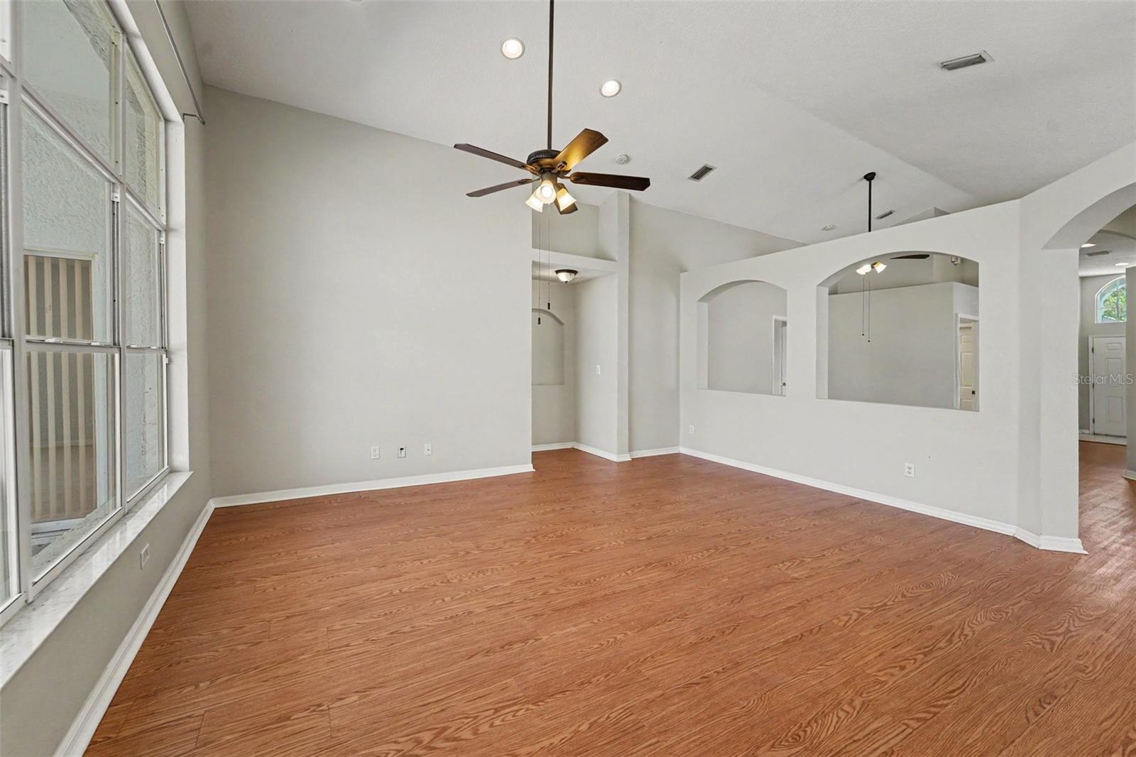 22901 Hawk Hill Loop Property Photo 9