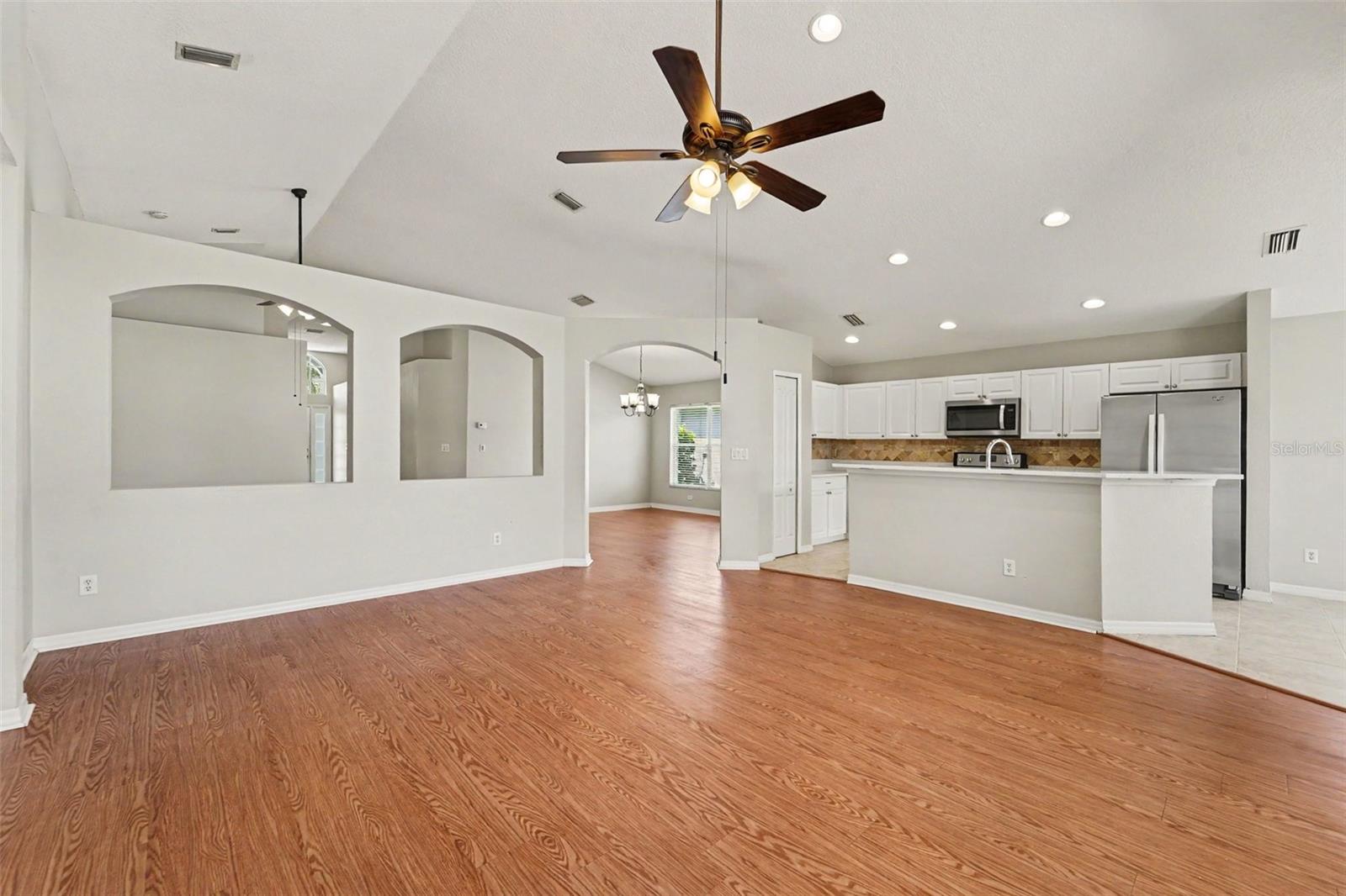 22901 Hawk Hill Loop Property Photo 10