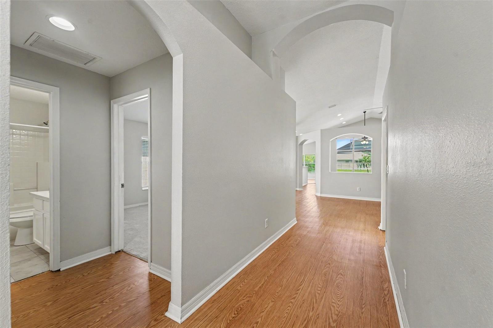 22901 Hawk Hill Loop Property Photo 17