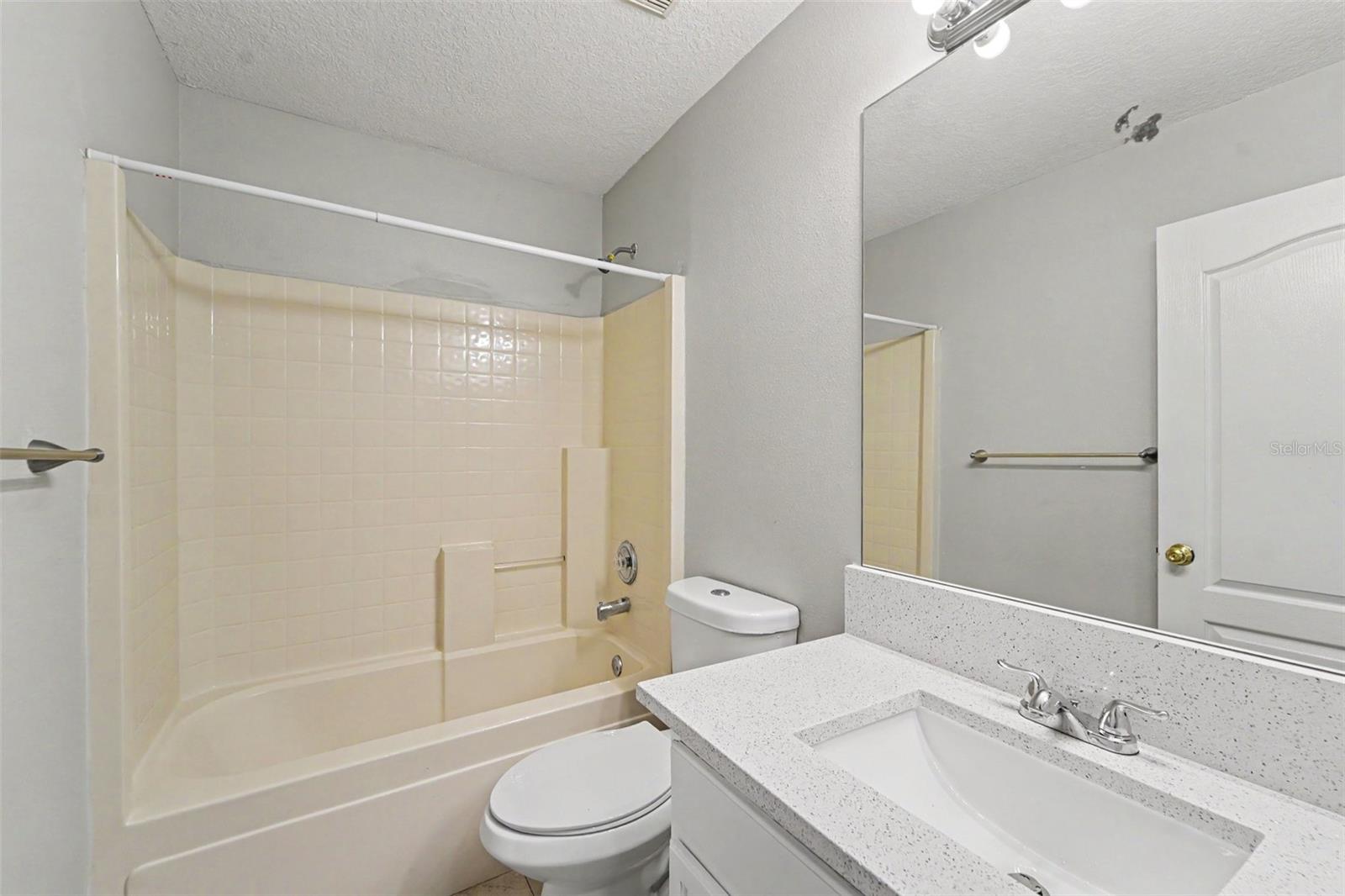 22901 Hawk Hill Loop Property Photo 18