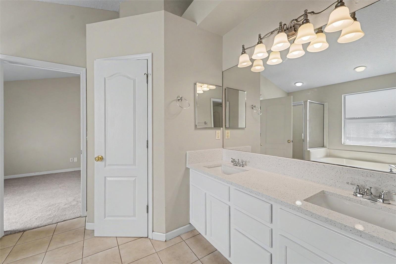22901 Hawk Hill Loop Property Photo 21