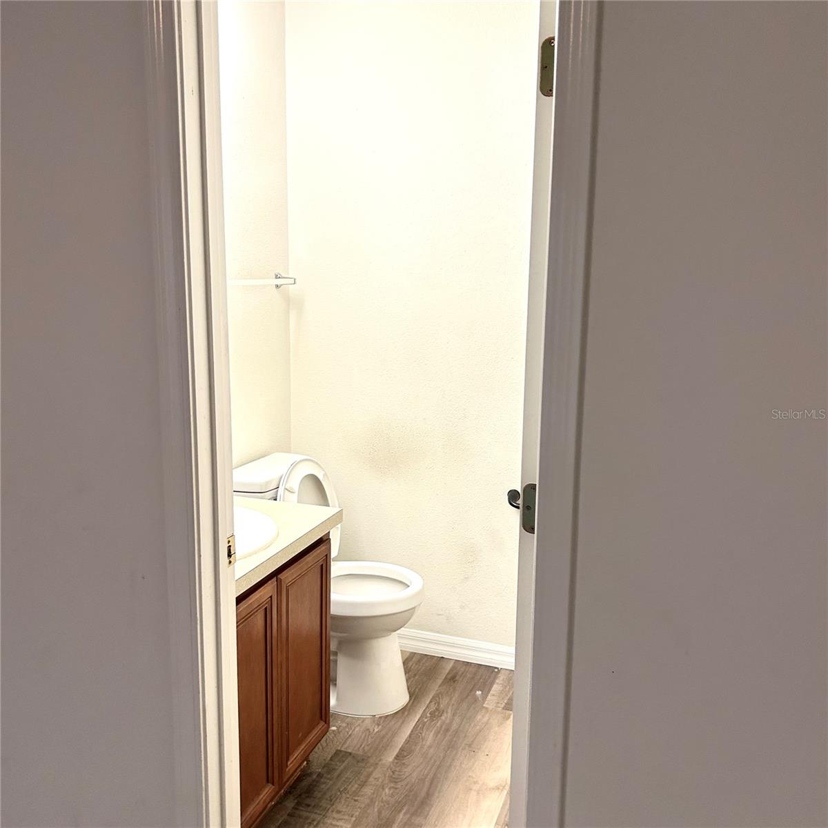 2568 Hidden Cove Ln Property Photo 6