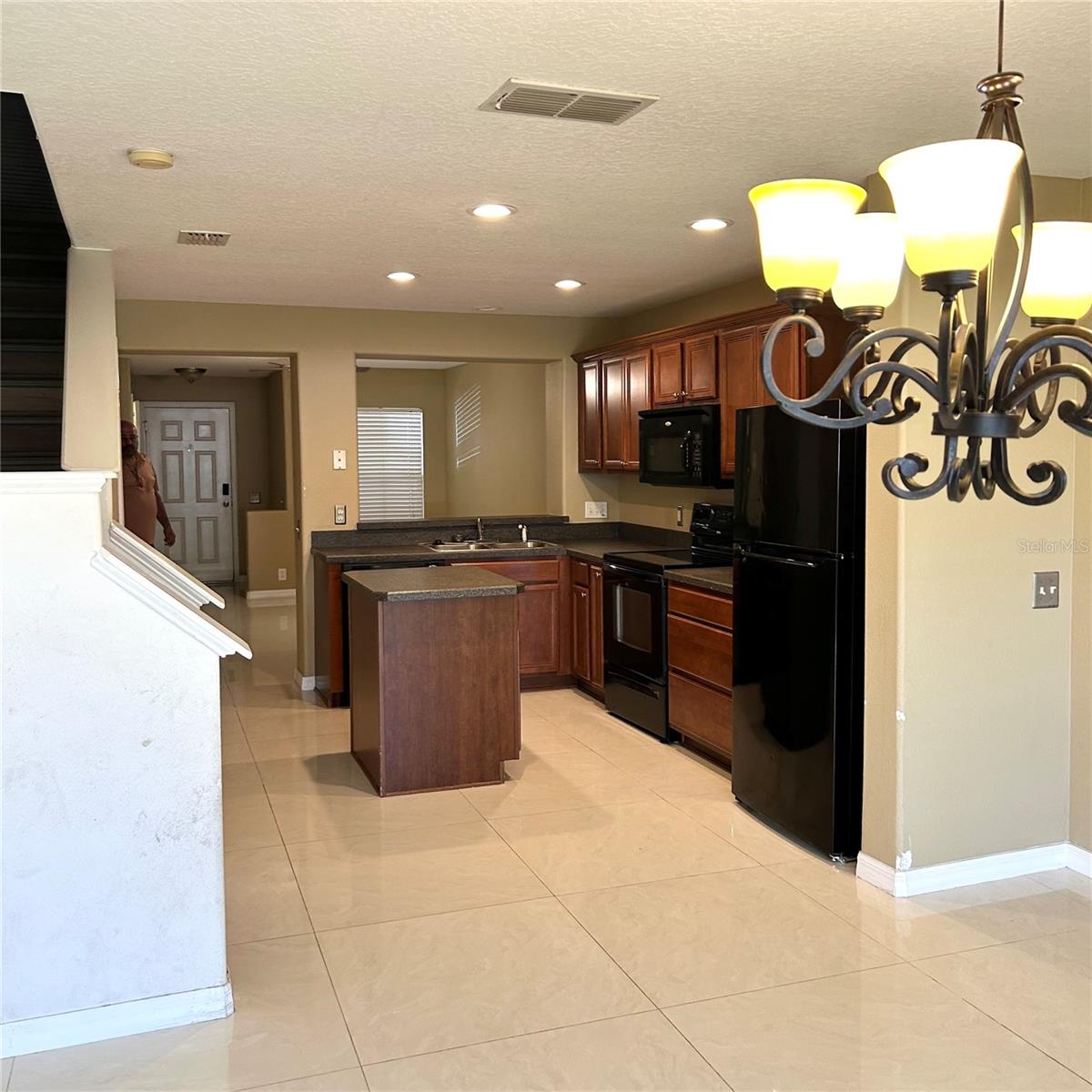 2568 Hidden Cove Ln Property Photo 9