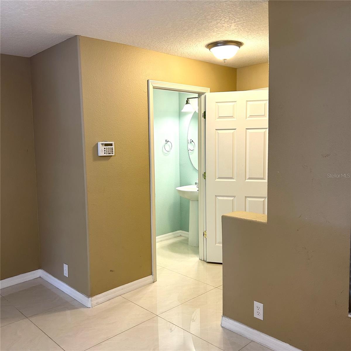 2568 Hidden Cove Ln Property Photo 25